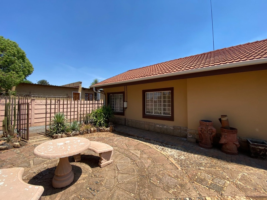 10 Bedroom Property for Sale in Orkney North West